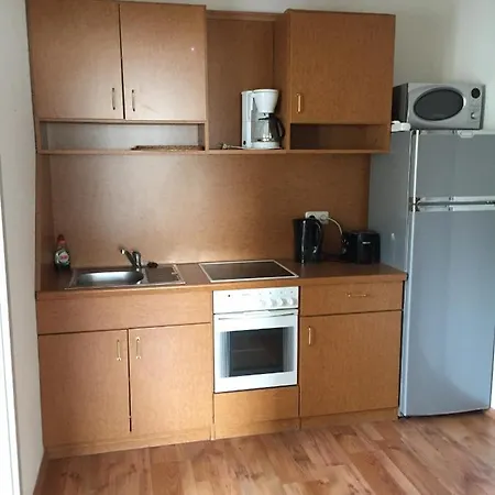 28 Qm Am Rosengarten Bad Elster