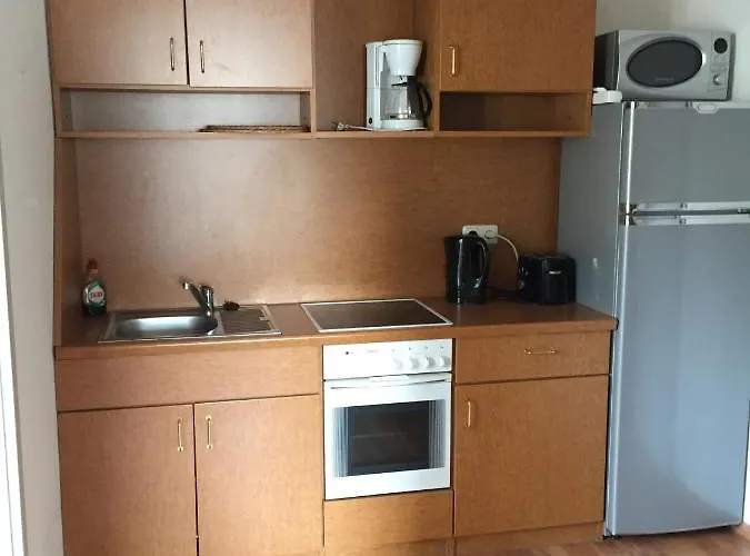 28 Qm Am Rosengarten باد إلستر